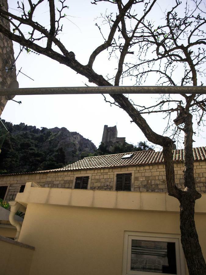 Апартаменти House Nataniel In Omis Near Sea Екстер'єр фото